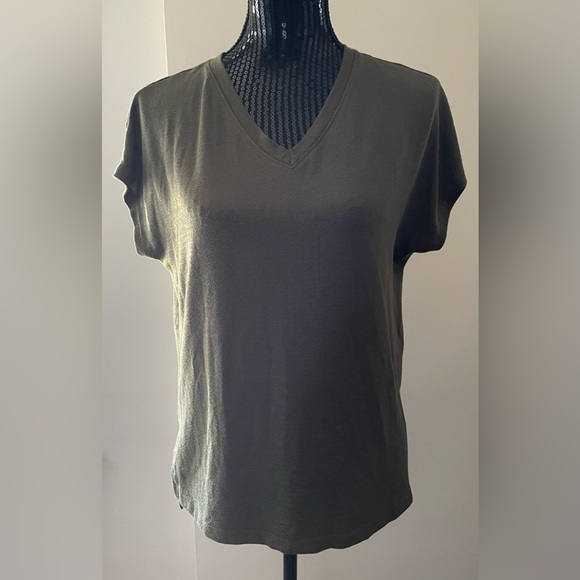 Orvis Green Thin Knit Short Sleeve Top Size Small - Picture 1 of 10